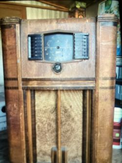 Antique Radio