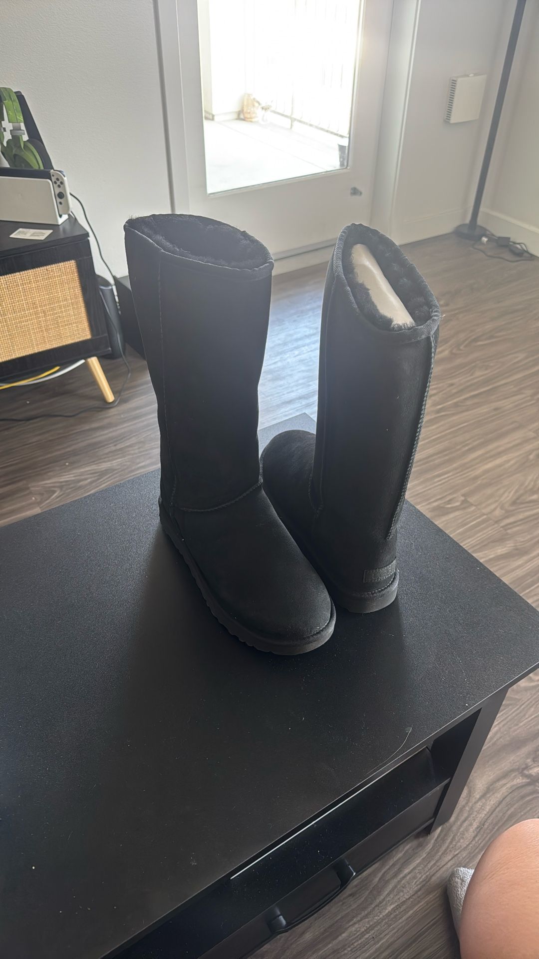 Black Uggs
