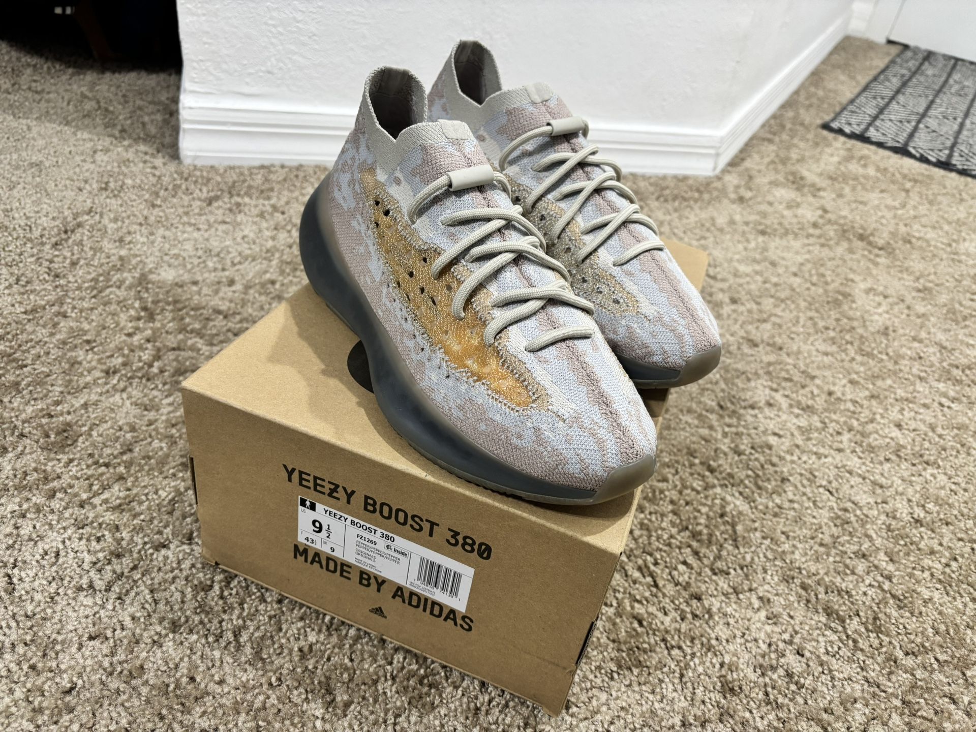 Yeezy 380 Size 9 1/2