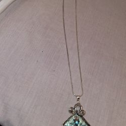 Stunning Metal Necklace 