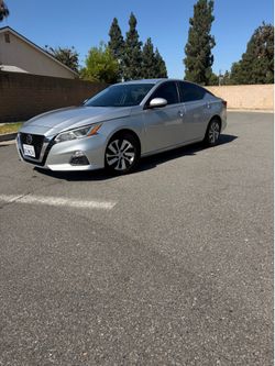 2020 Nissan Altima
