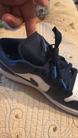 Air Jordan one Lowe’s midnight navy University blue