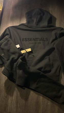 ESSENTIALS SET