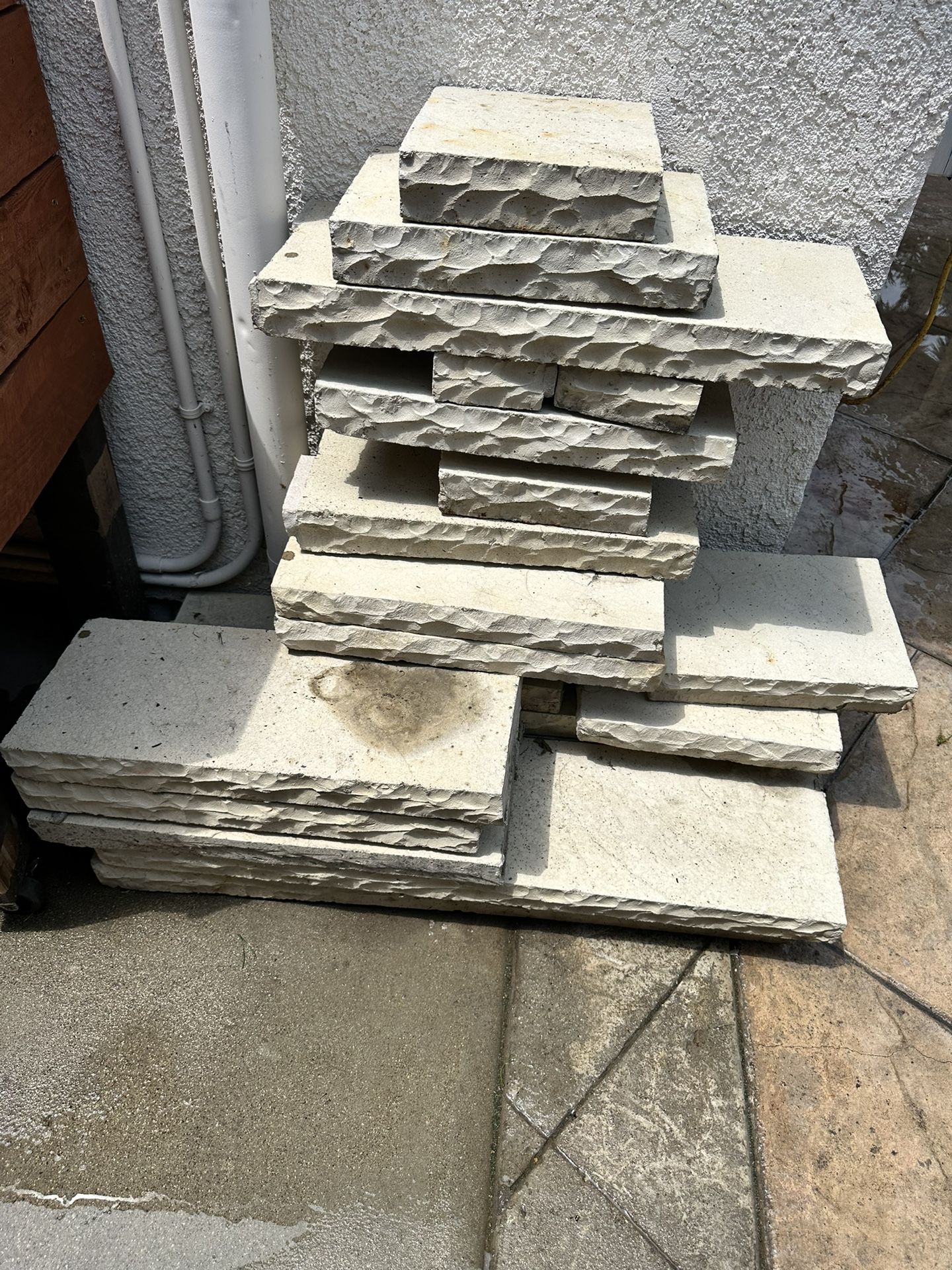 Stone Caps