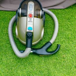 Bagless Hoover Vacuum