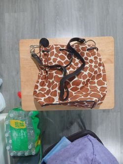 Giraffe Print Tote Bag with Shoulder Strap