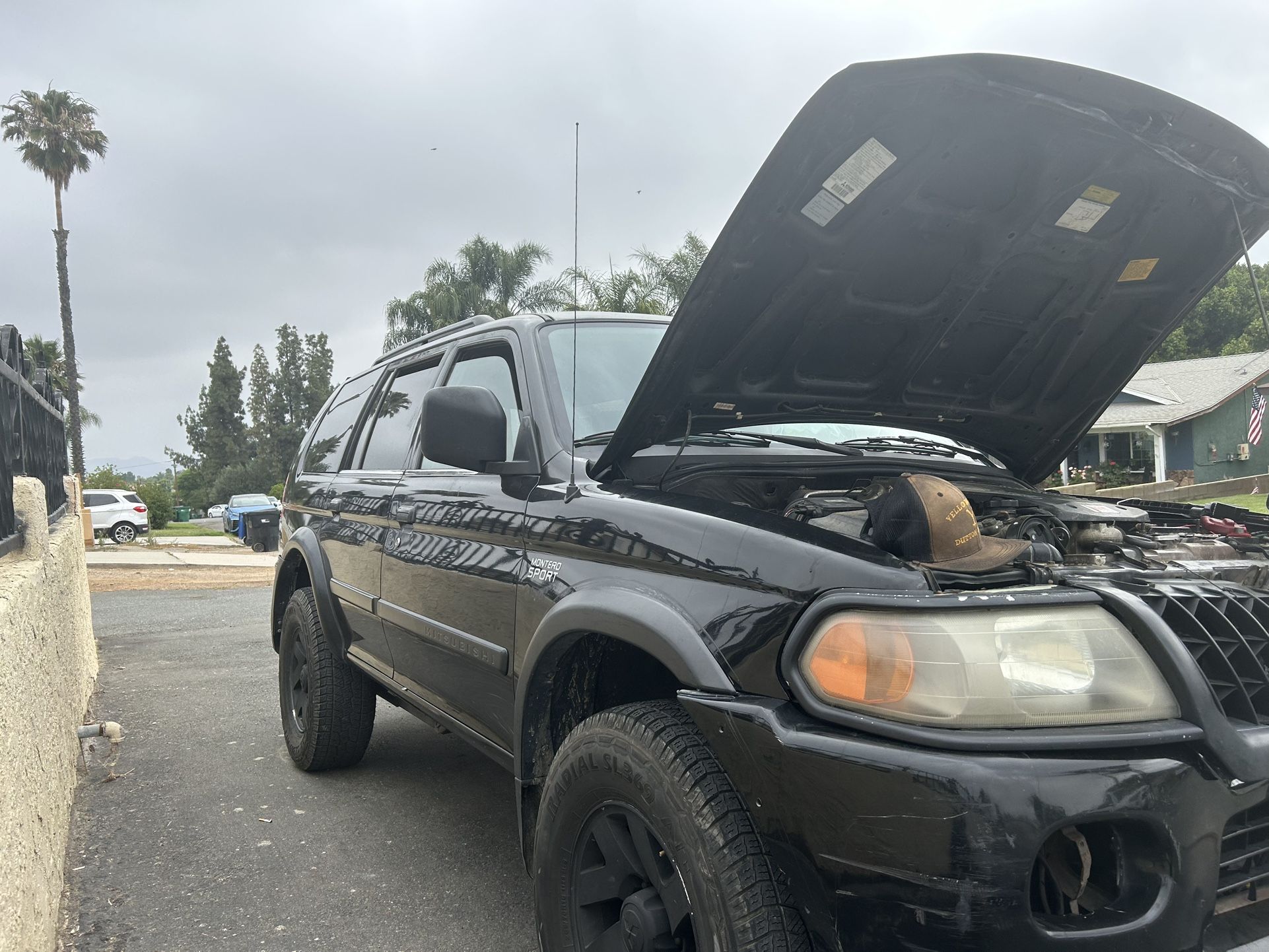 2001 Mitsubishi Montero Sport