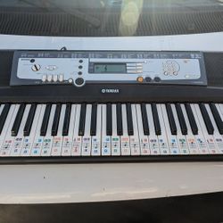 Yamaha Keyboard