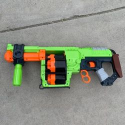 Nerf Zombie Strike Doominator Blaster