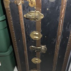 1930’s travel trunk privately stored make offer