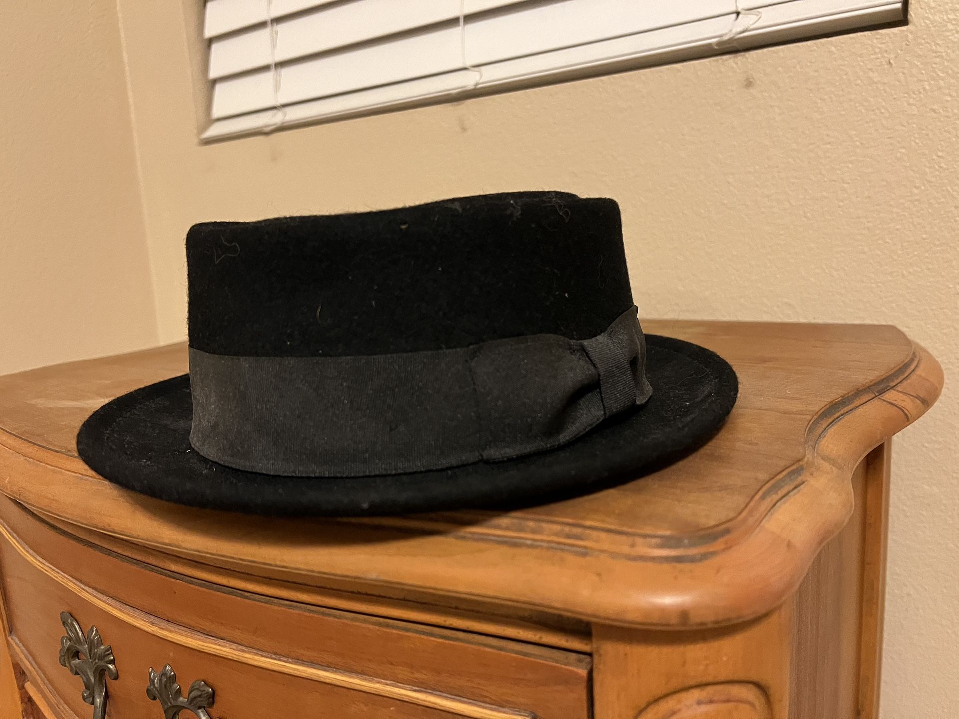 Black Pork Pie Hat (Heisenberg/Walter White) for Sale in Imperial Beach, CA OfferUp