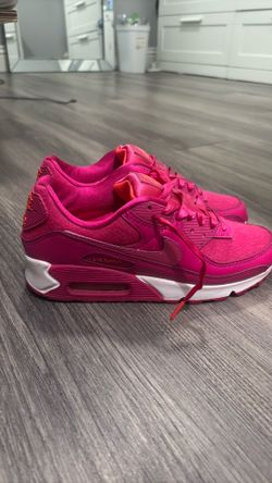 Women) Nike Air Max 90 'Valentine’s Day'  size 7