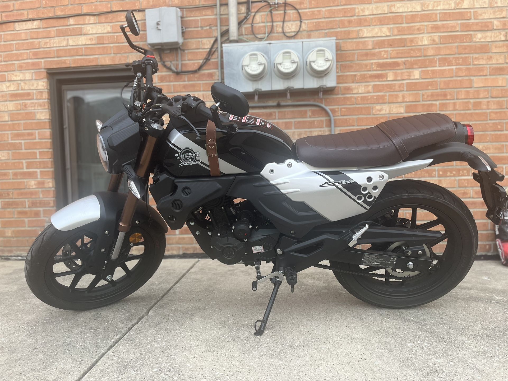 2023 American Lifan Kpm200