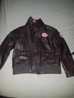 See all pictures. Jacket boys size 6