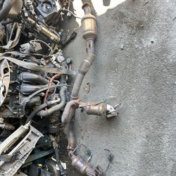 2014-2020 Chevy Impala 3.6 complete exhaust manifold