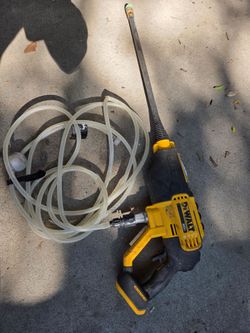 DeWalt Water Gun