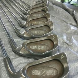 Set Of Tour Model Golf Irons 