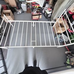 White twin bed frame