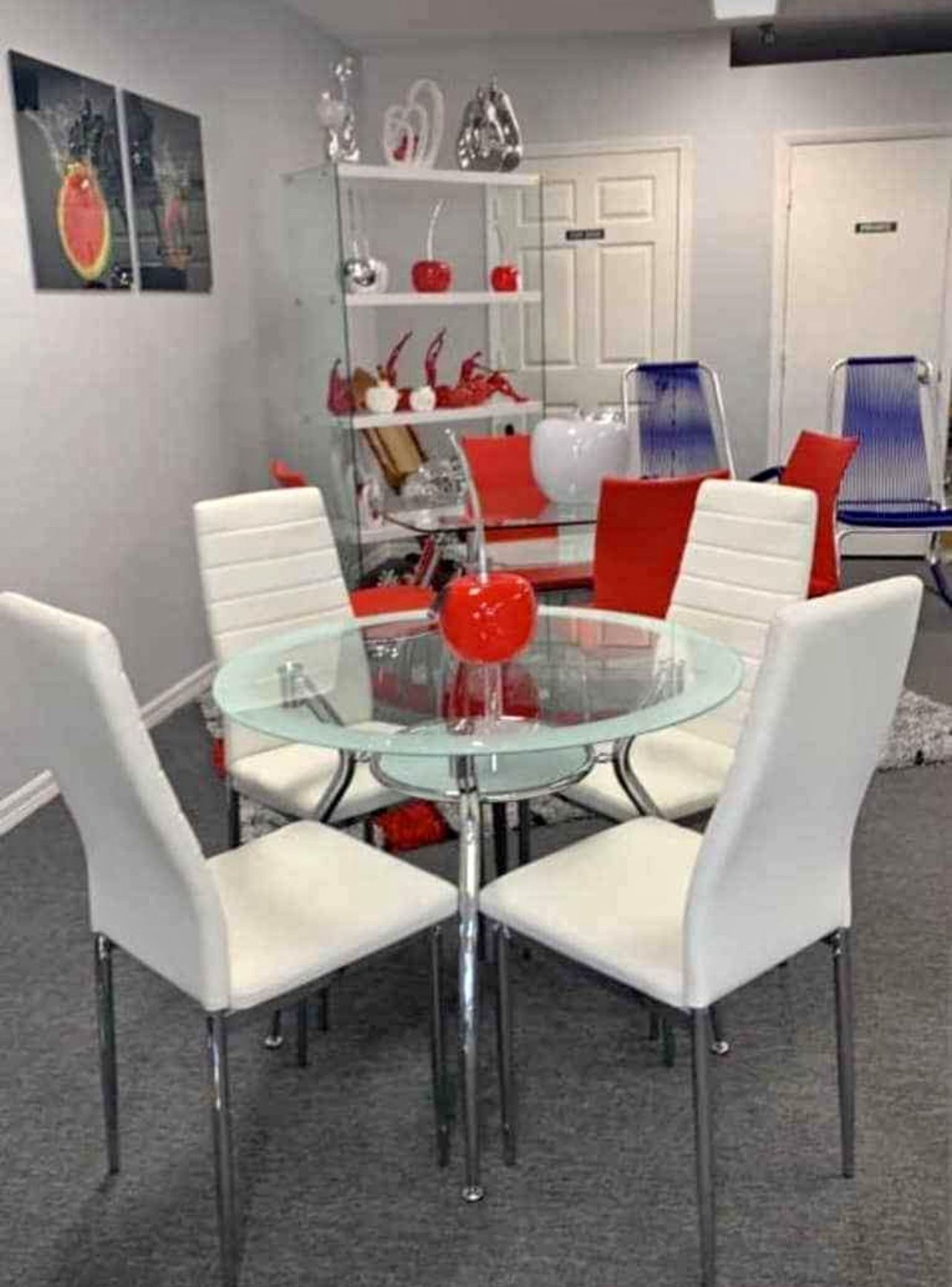 New 5pc Dining Set In Box 📦 Finance Available No Credit Needed