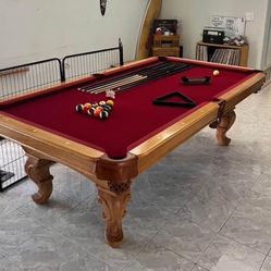 Pool Table 8ft ( Free Delivery & Set Up & New Color Felt Of Your Choice