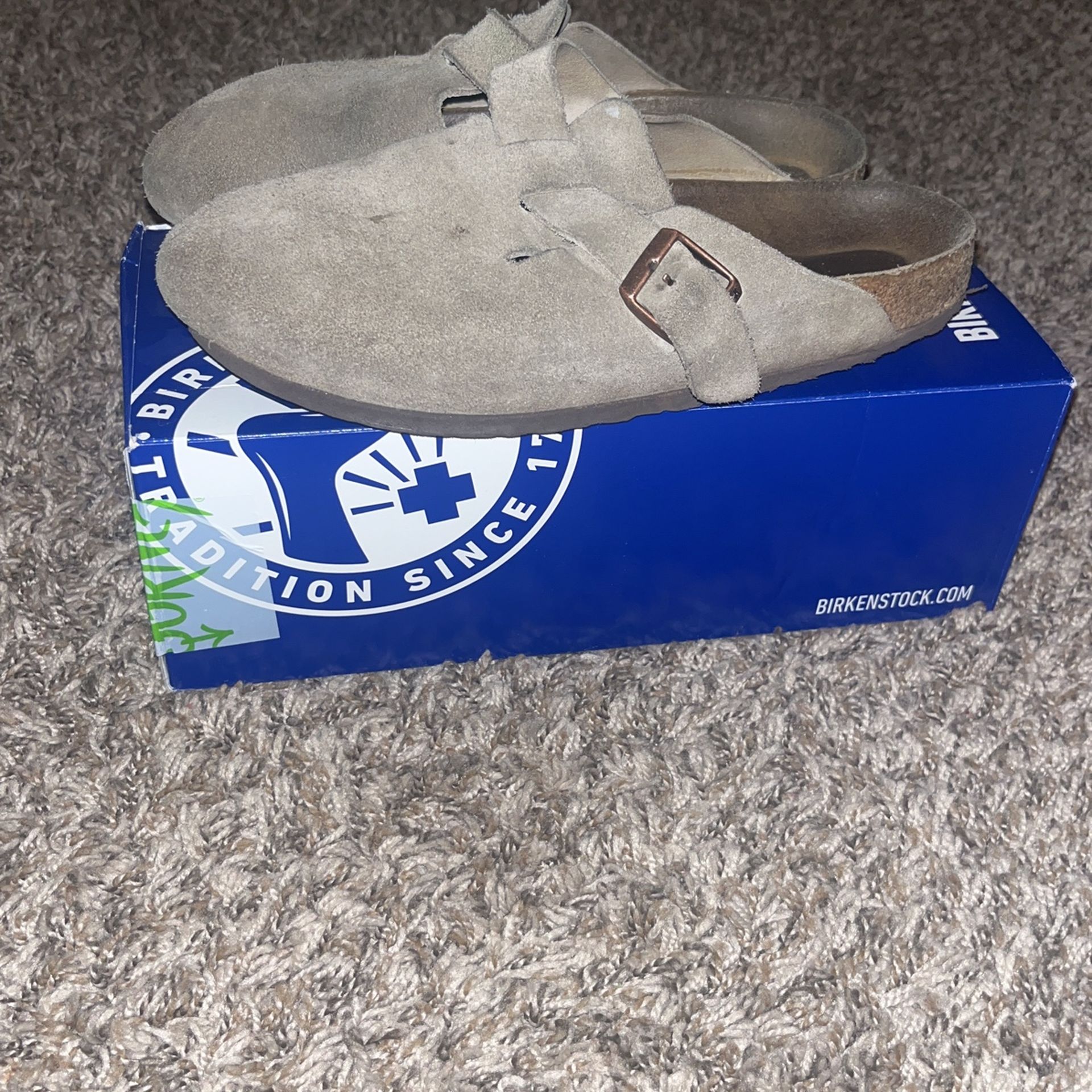 Size 7/12 Worn For 2 Weeks Box With Show