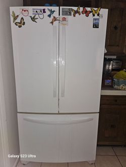 White French Door Refrigerator with Bottom Freezer