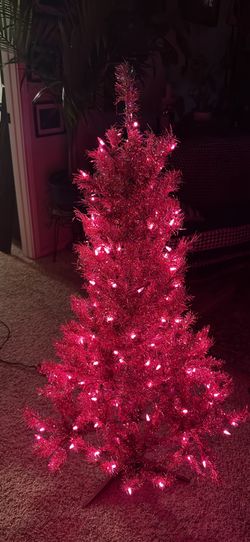 Vintage Gold Tinsel Christmas Tree – original Red Lights Included