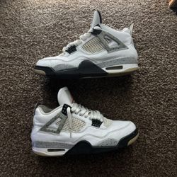 Jordan 4 White Cement Size 8.5