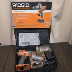 Ridgid 18V Brushless 1/2 IN Hammer Drill Driver Kit