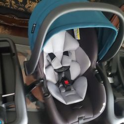 Safety 1st OnBoard Car Seat And Bases