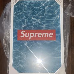 Supreme Box Logo In Water Waves NEW
