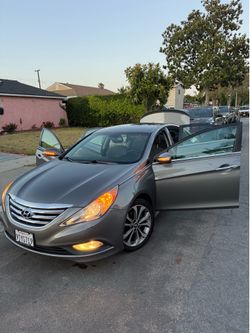 2014 HYUNDAI ELANTRA