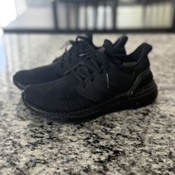 Black Adidas Primeblue Sneakers