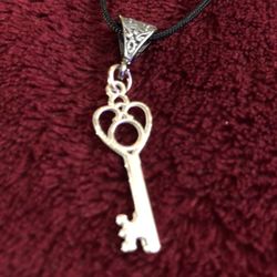 Vintage Necklace with stainless silver key