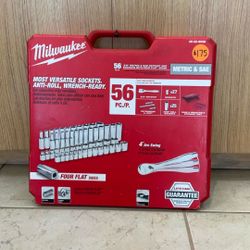 MILWAUKEE 56 PIECE 3/8” METRIC & SAE RATCHET & SOCKETS W/ FOUR FLAT SIDES 