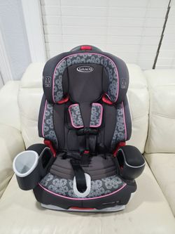 Graco 3-in-1 Harnessed Booster Car Seat Carseat