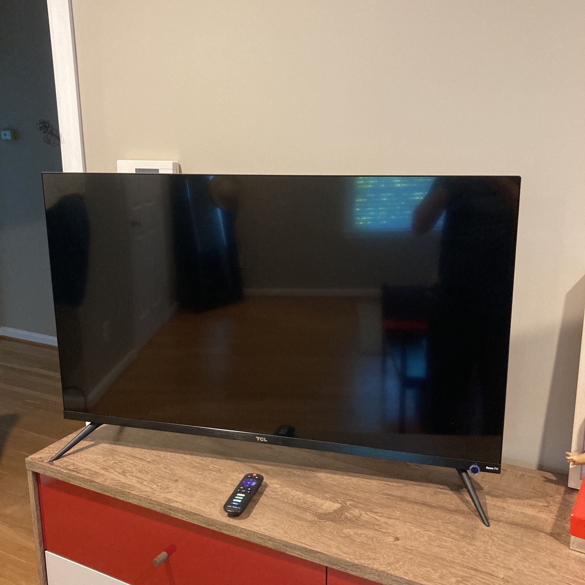 TV 43’’. TCL Class 5-series 4K.