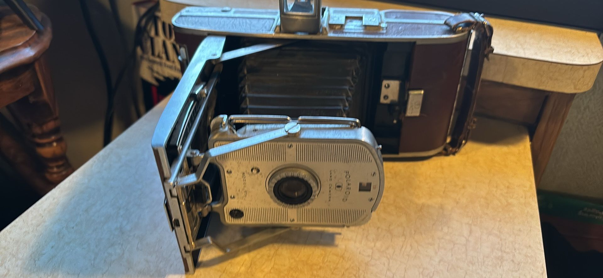 Poloroid Model 95b Camera