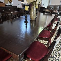 Pottery Barn Dining Room Table & Chairs