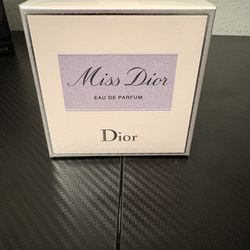 Miss Dior Eau De Parfum 100ml