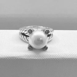 DY Pearls Ring