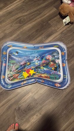 Baby water play mat