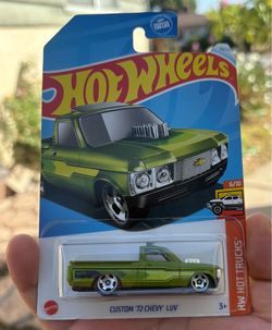 Hot Wheels Custom '72 Chevy LUV