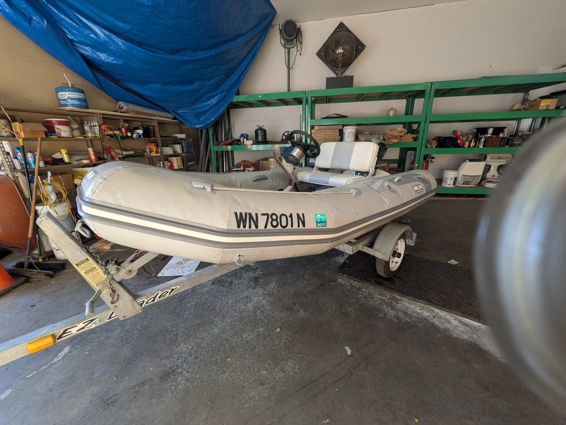 Acon Rover 3.14 Inflatable With 25 Hp Yamaha Engine