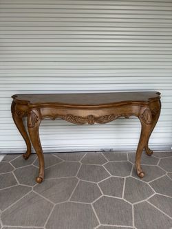 Foyer Console Table - Model Home Furniture