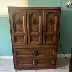 Chest Dresser