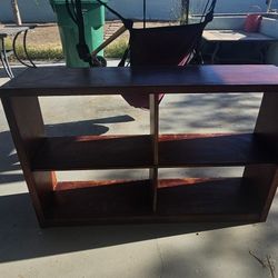 Short Shelving Unit