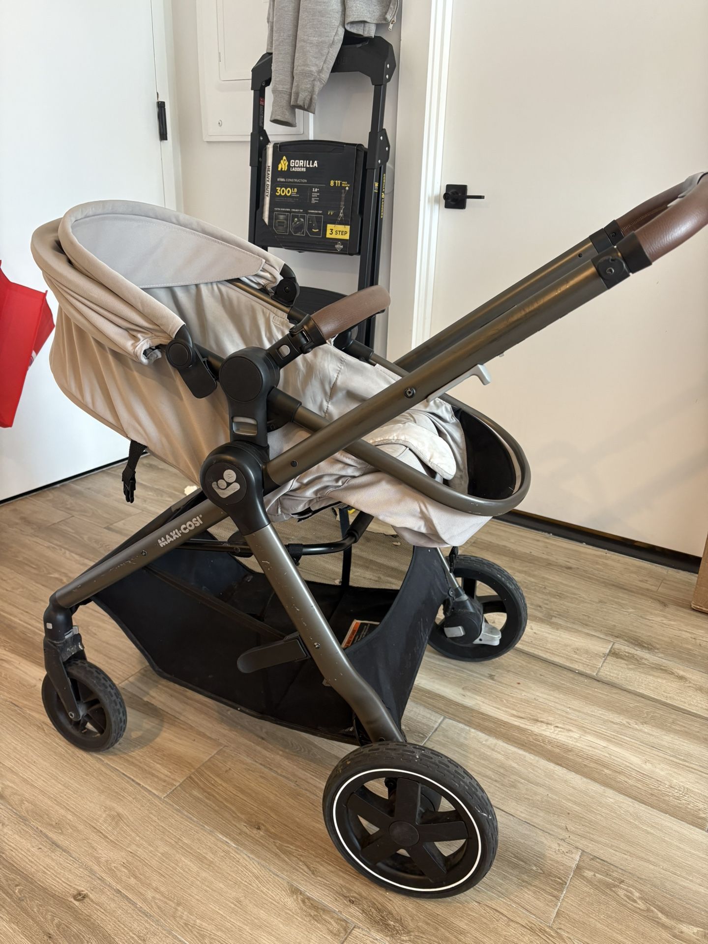MAXI COSÍ TRAVEL SYSTEM STROLLER 