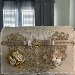 XV Gold Money/Gift Card Box