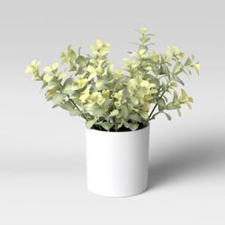 Atrificial Plants